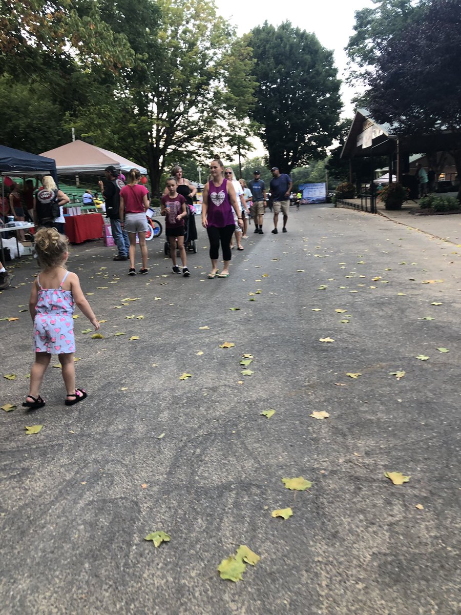 Not just letting them walk up to the table. We out getting them. #NNO2019 #Portables Out here working out Ranson off...