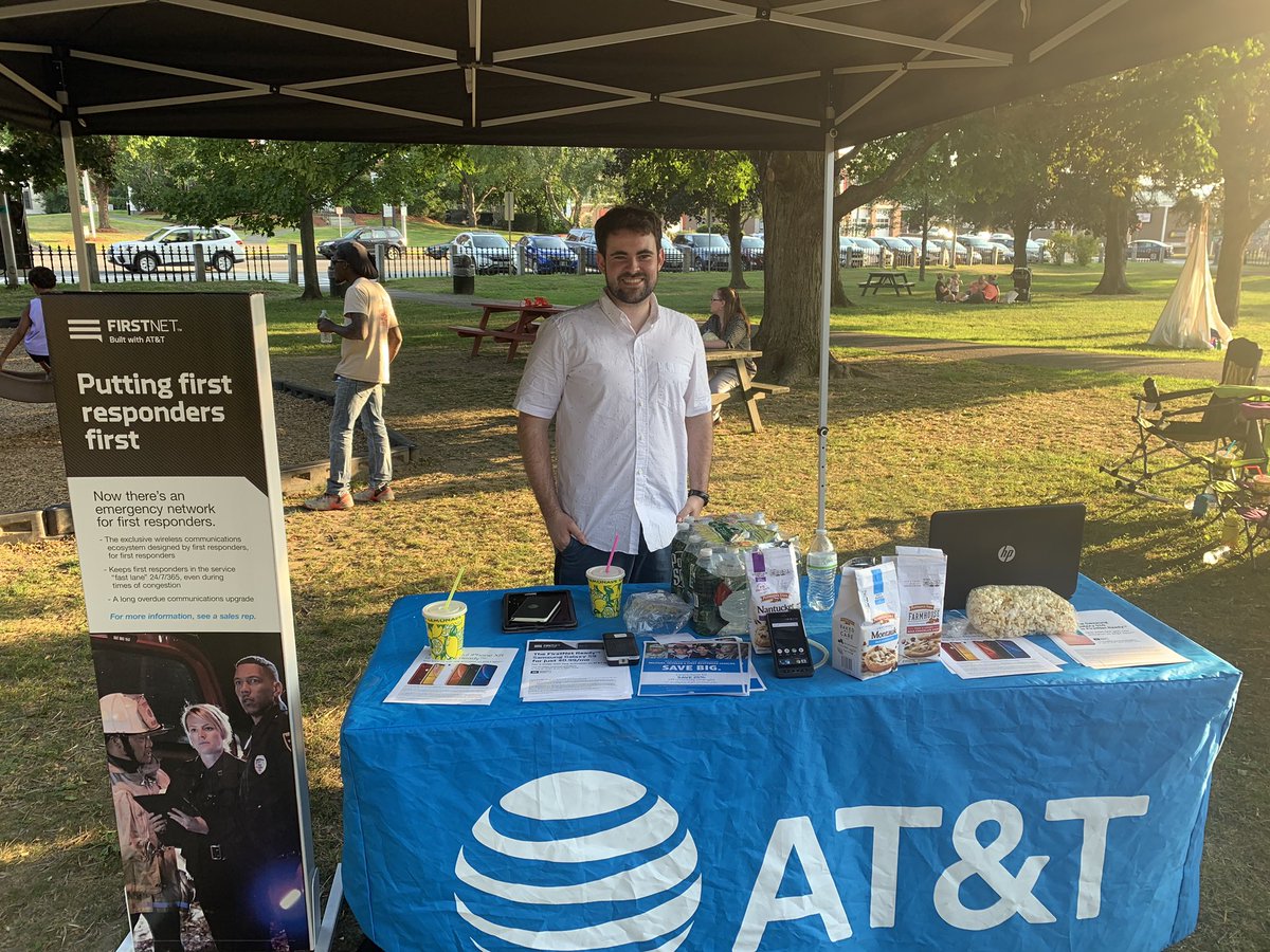 Enjoying national night out with our west lebanon team! What a great opportunity to show some appreciation for our first responders! <a href="/ATT/">AT&T</a> <a href="/PrimeComms/">Prime</a> <a href="/NatashaManiaci/">Natasha</a> <a href="/AP_PatsNation/">Amanda Platanitis</a>