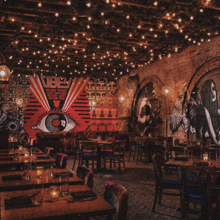 bloomingkookv's tweet photo. tequila, tacos, tango &amp; taekook • taekook au🌹

Onde Taehyung foi obrigado a morar com o pai no México e Jeongguk é o garçom e dançarino safadinho do restaurante do papai Kim querendo conquistar o filho difícil do patrão.

#taekookau #kookv #vkook #taekook https://t.co/7V4pMFHgGJ