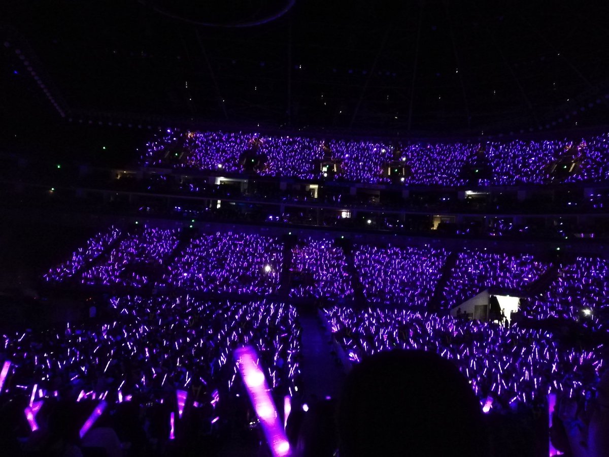 chiixing's tweet photo. レイちゃんの初めてのコンサートに参加できて本当に嬉しかった🥰アイドルでアーティストでプロデューサー、可愛くてカッコイイいろんな姿を目の前で見れて、幸せな時間を共有できて今でもふわふわしてるよ☁⛵☁
レイちゃんに会える機会が増えたらいいな🥺

#LAYsGrandLineThe1stConcert https://t.co/Rcyrg5VMEo