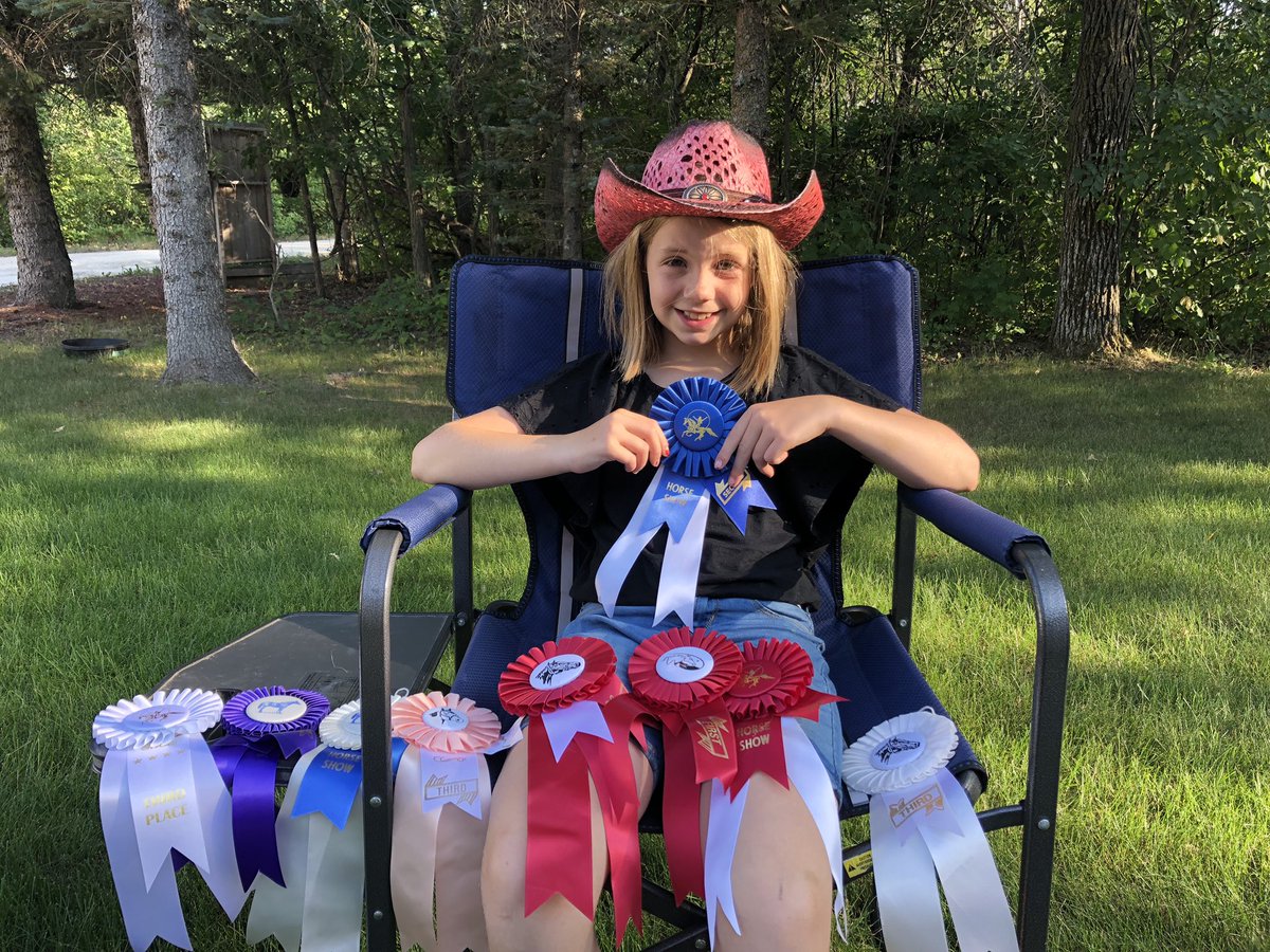 SimonThomas23's tweet photo. My little High Point Reserve Champions!! https://t.co/pqD4EndYTl