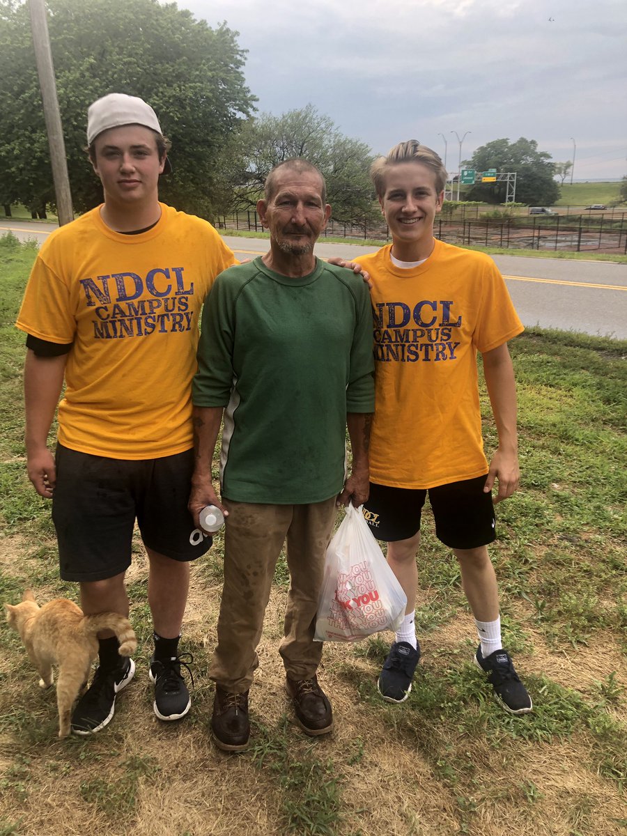 NDCLCampMin's tweet photo. Labre 22 in the books ! Thankful for this crew who braved the rain and did a fantastic job 💛🤩🦁 https://t.co/YNHMIANeln