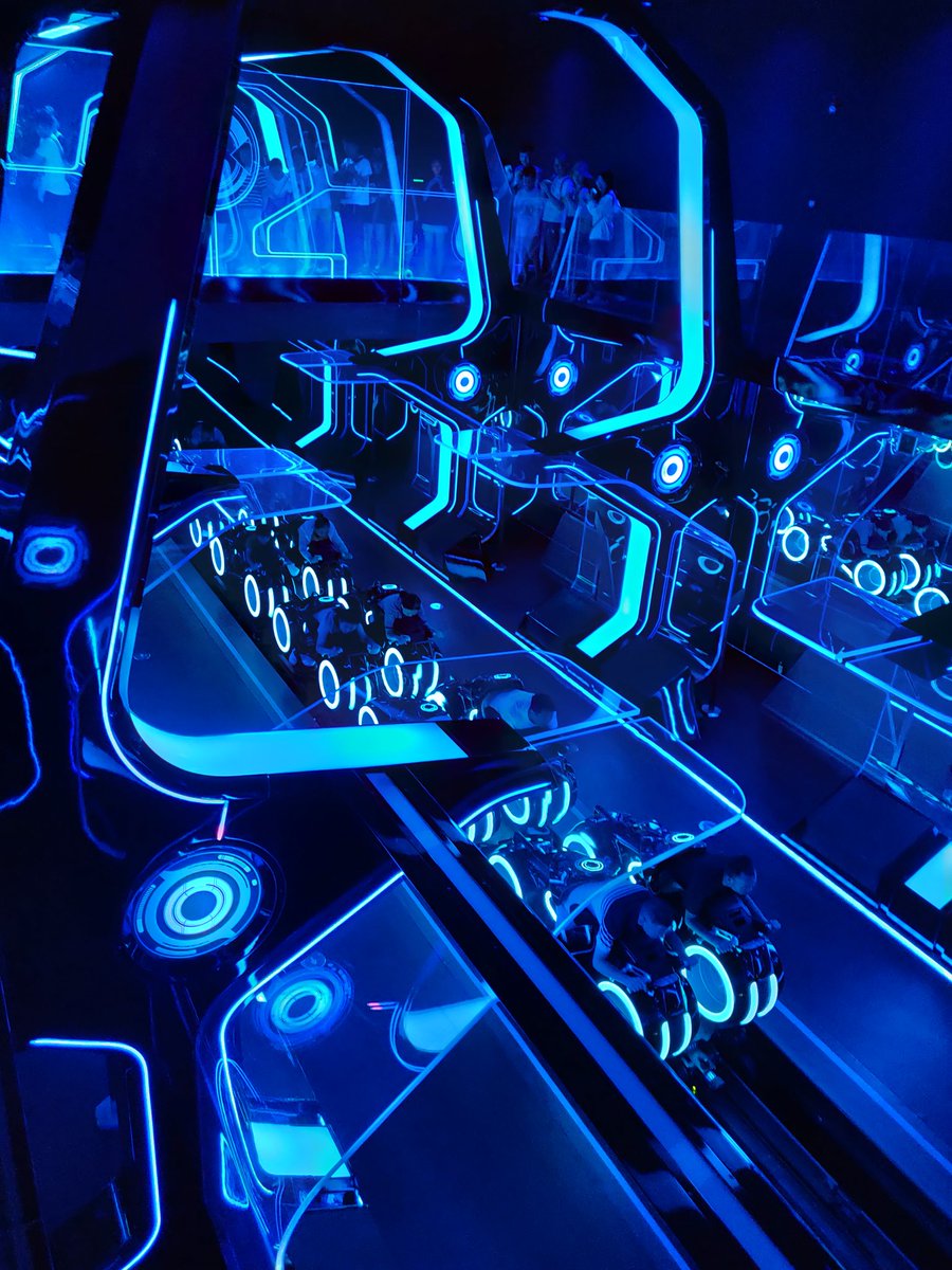 triggernel's tweet image. Shanghai Disneyland was everything. Some of Disney's best work to date!