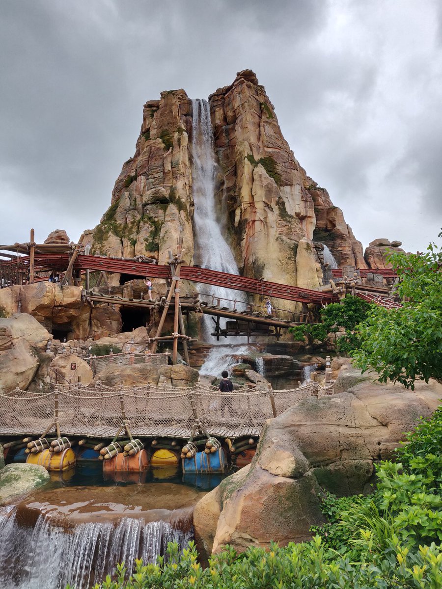 triggernel's tweet image. Shanghai Disneyland was everything. Some of Disney's best work to date!