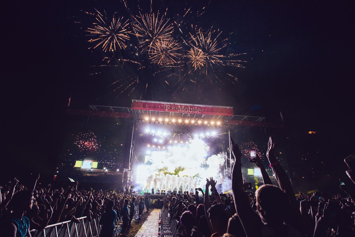 twenty one pilots tweet media