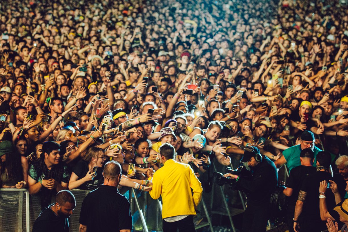 twenty one pilots tweet media