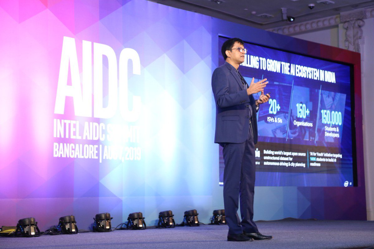 IntelIndia's tweet photo. "India is at the cusp of a massive data- driven transformation & you technologists are the future" - @PrakashMallya closes his session reiterating on India's #AI vision & how developers can use Intel-powered capabilities to contribute to this vision. #IntelAIDC2019 #AIOnIntel https://t.co/SzPnQ98QAJ