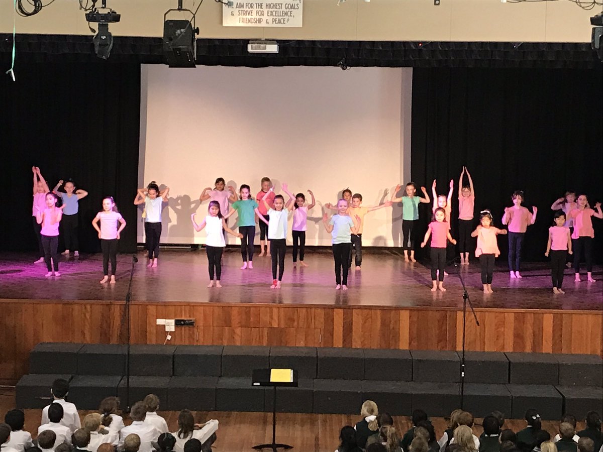 ejtomlins's tweet photo. The @WPSbushschool Education Week assembly is in full swing. Lots of great performances and a huge amount of Student Voice! #EdWeek19 @AlisonFilipic #wahroongaproud https://t.co/saIq6UGr34