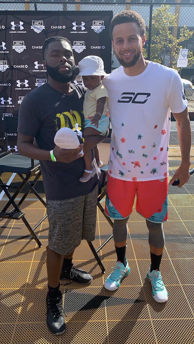 nimfromthaeast's tweet image. Twitter, I Love yall.

Appreciate all yall! @UnderArmour, @bryantabarr, @eatlearnplay, @StephenCurry30 

This shit really happened!!