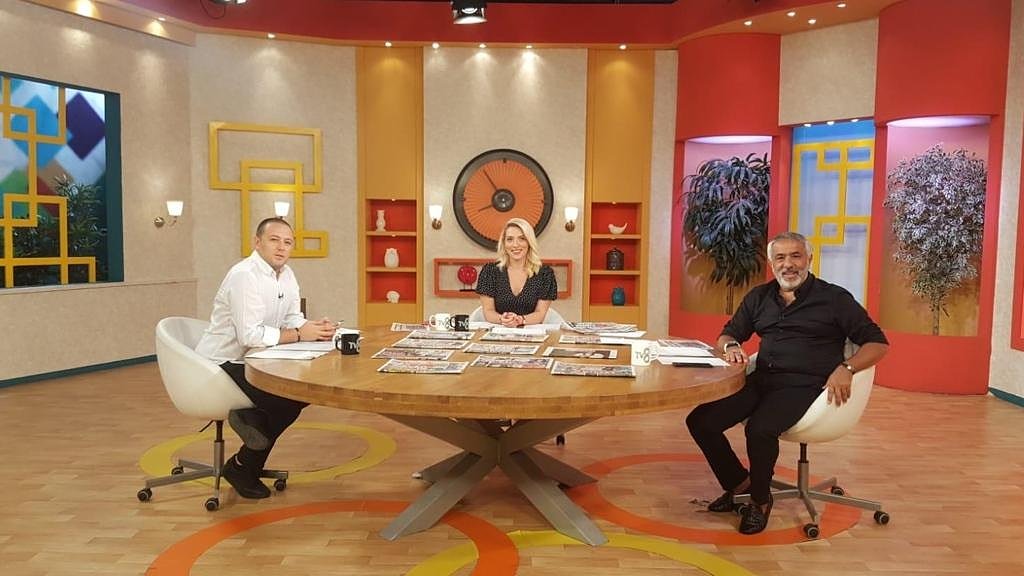 Hayata dair ne varsa hepsi bu programda! Cansu Canan Özgen, Orkun Ün ve Murat Özarı ile “8’de Bugün” canlı yayınla TV8’de. goo.gl/1nA14O