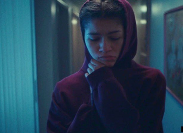 ELLEHELANAS's tweet photo. want to protect her at all costs https://t.co/XJtDvAhBK1