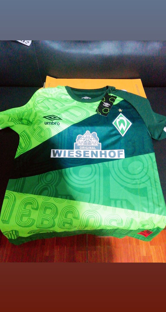 JahirCastilloM's tweet photo. DIRECTO DESDE ALEMANIA 🇩🇪 🇵🇪💚 listo para apoyar @werderbremenES @pizarrinha @EzequielDaray https://t.co/QuHS1OnoMO