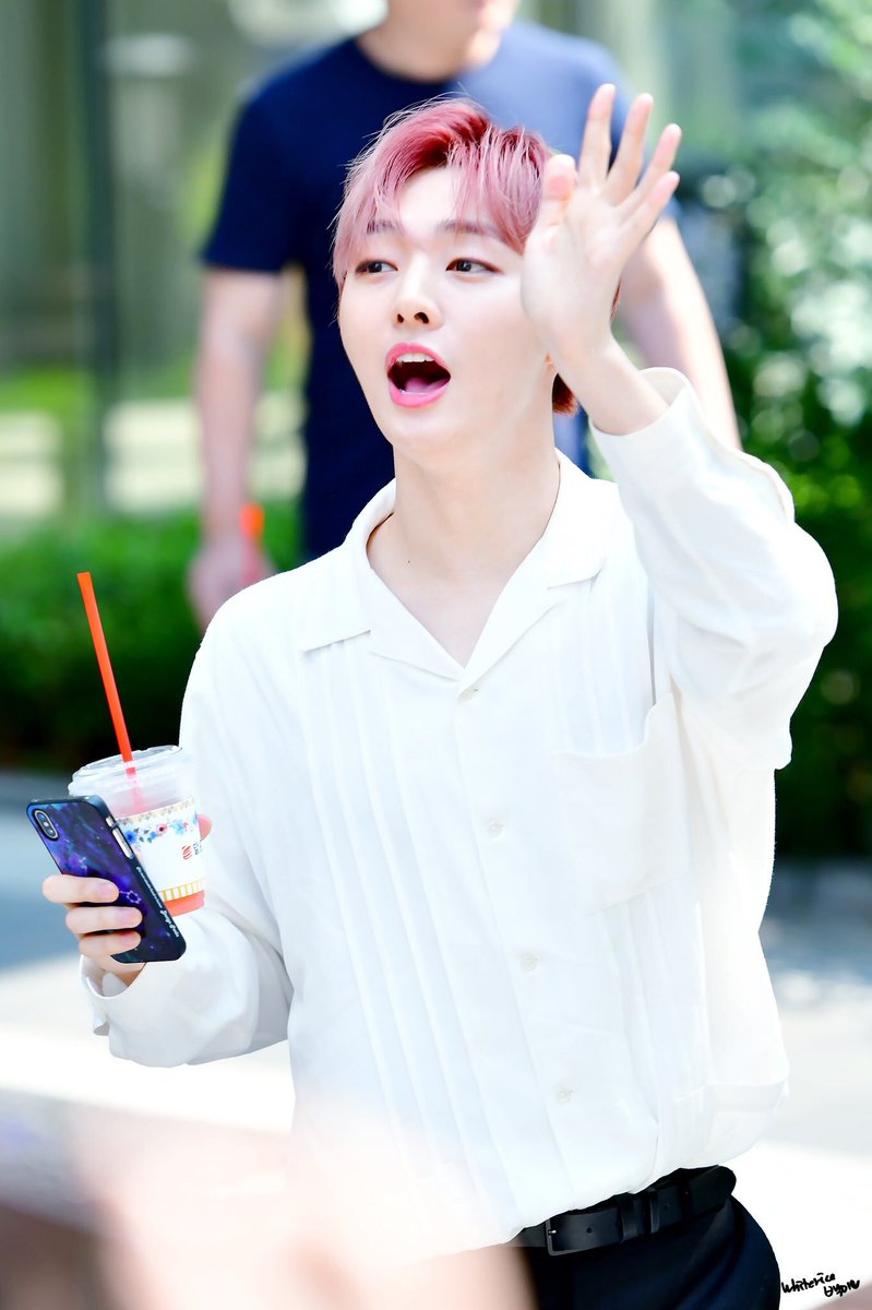 yjisungpics's tweet photo. 180807 https://t.co/BhYuJH57RE