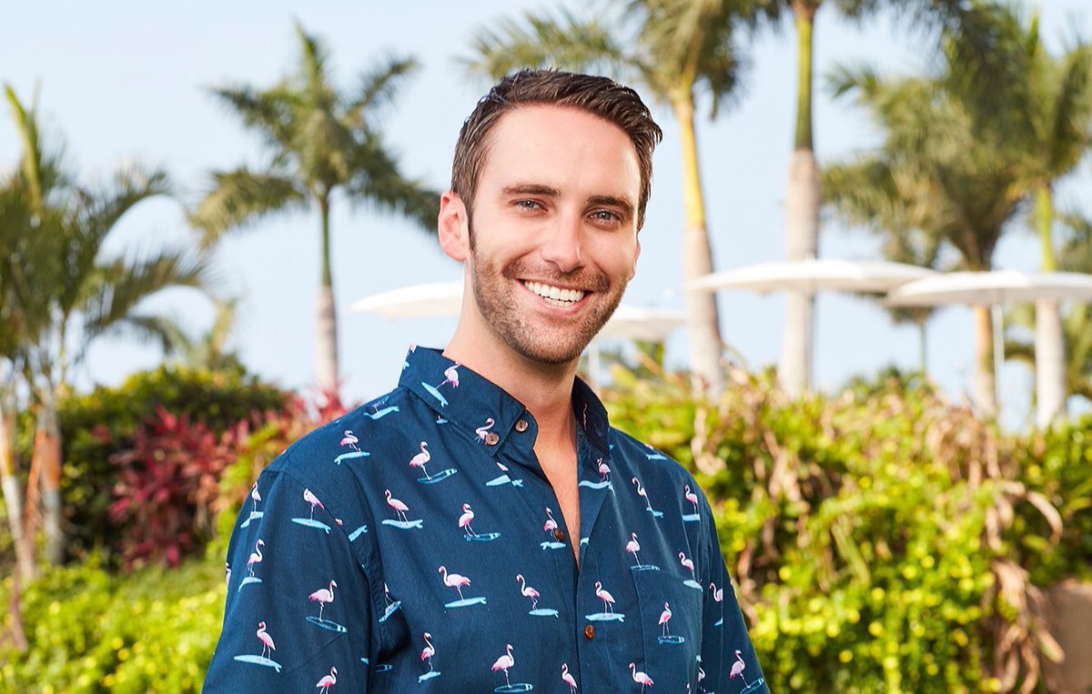 BachelorBitchin's tweet photo. People who need to be voted off the island: #BachelorinParadise https://t.co/skxL3MZTvd