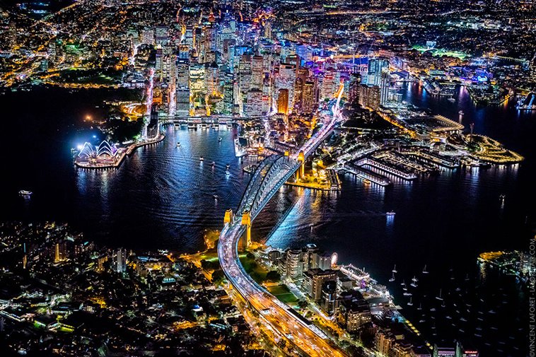 yesjimstheman's tweet photo. Sydney, Australia, Vincent Laforet! 🤩😎 https://t.co/7hnkzPPgS0
