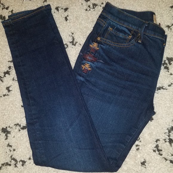 Sheena Leigh Graves tweet media