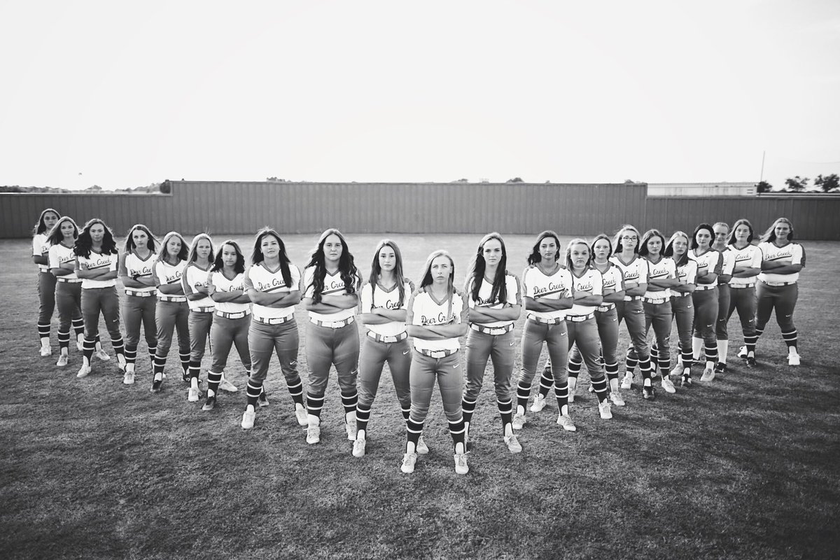 erk1800's tweet photo. Got to hang out with @dc_softball this evening. Good group of kids. #gocreek https://t.co/VvGqLyF6LX