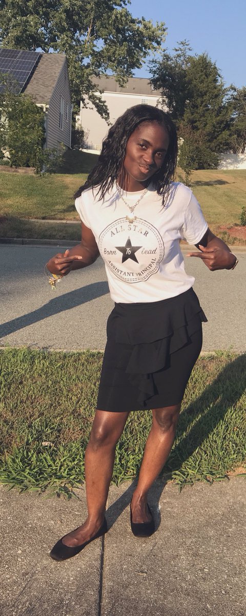 MarquitaKenn918's tweet photo. Thanks @DEarlyLeads &amp; Hubby for my Extraordinarily Unique T-Shirt!! #LoveThem #LoveMyShirt #PGCPSPROUD #CameraReady #MayBeHaving2MuchFun 🤣 #LiveYourBestLifeNOW @APIPpgcps @pgcps @PGCPSNAPLC @PGCPSLeadership @LeadTheAcademy @NBCTeacherMommy https://t.co/6SPaMOZoEk