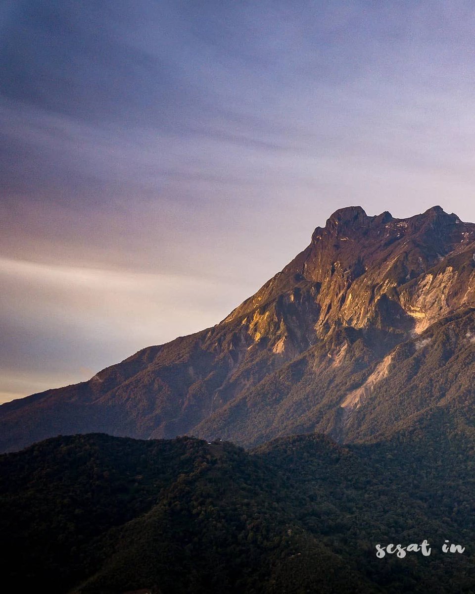 KKCity's tweet image. Mount Kinabalu from Nabalu ⛰

📸  sesat_in_malaysia