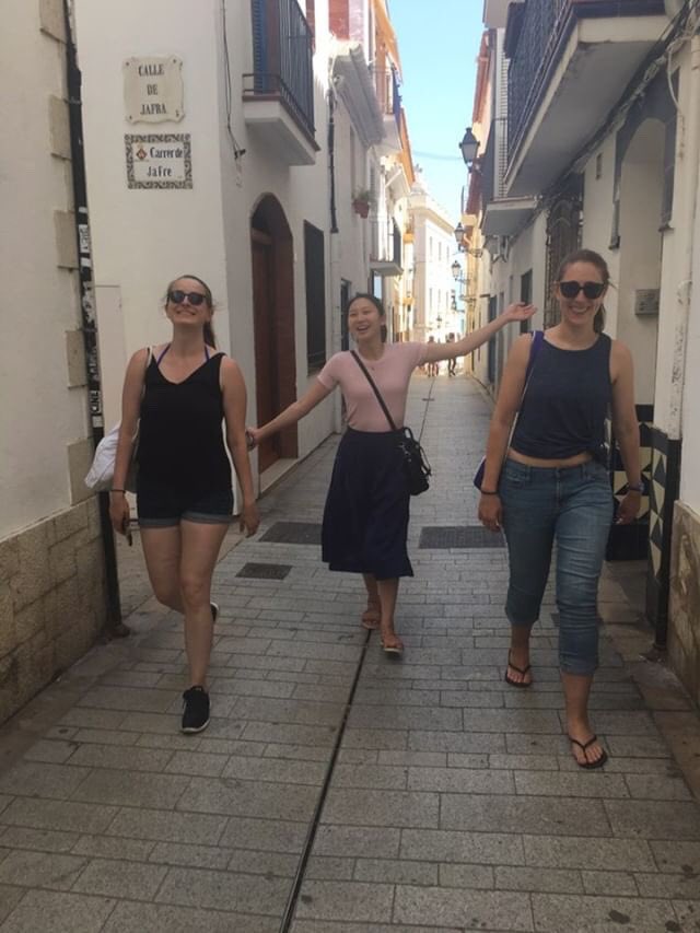 Geek_a_Chu's tweet photo. First day back at lab after an incredible two weeks at #GRCrxns #ACSP2F and #GRCbiomaterials! Very grateful for the opportunity to learn from so many scientists and new friends - a weekend in #Barcelona after didn’t hurt either! https://t.co/PNaUR59yaT