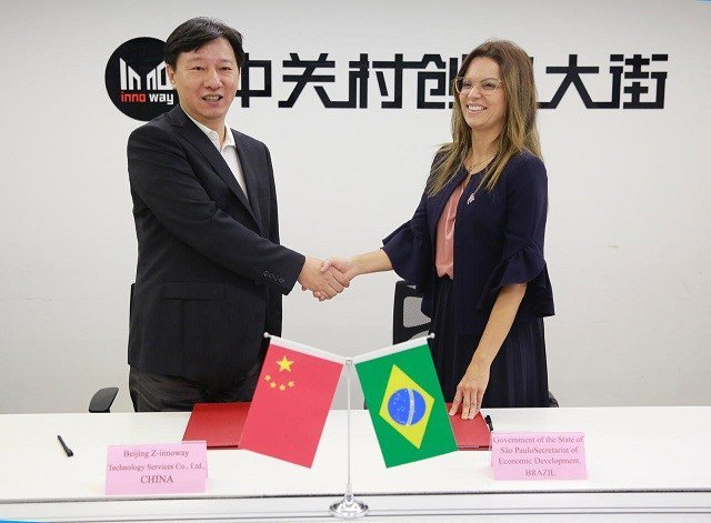 siteclikar's tweet photo. SP abre as portas para investimento de gigante chinesa de energia https://t.co/nMiucBakag https://t.co/5WL1A6BZAd