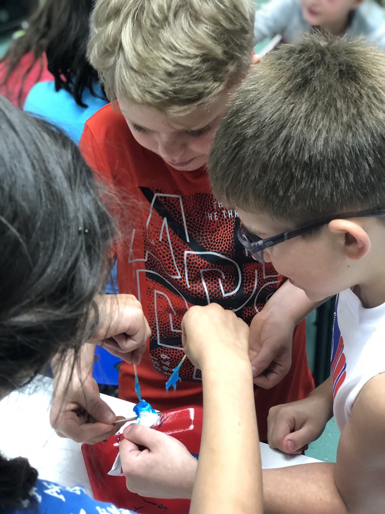 MrsHarrisREL's tweet photo. Toothpaste challenge lesson- Once you put your words out there, you can never get them all back. #iteach3rd #tcspublic #lifelessons https://t.co/TrZLBYv7Mq