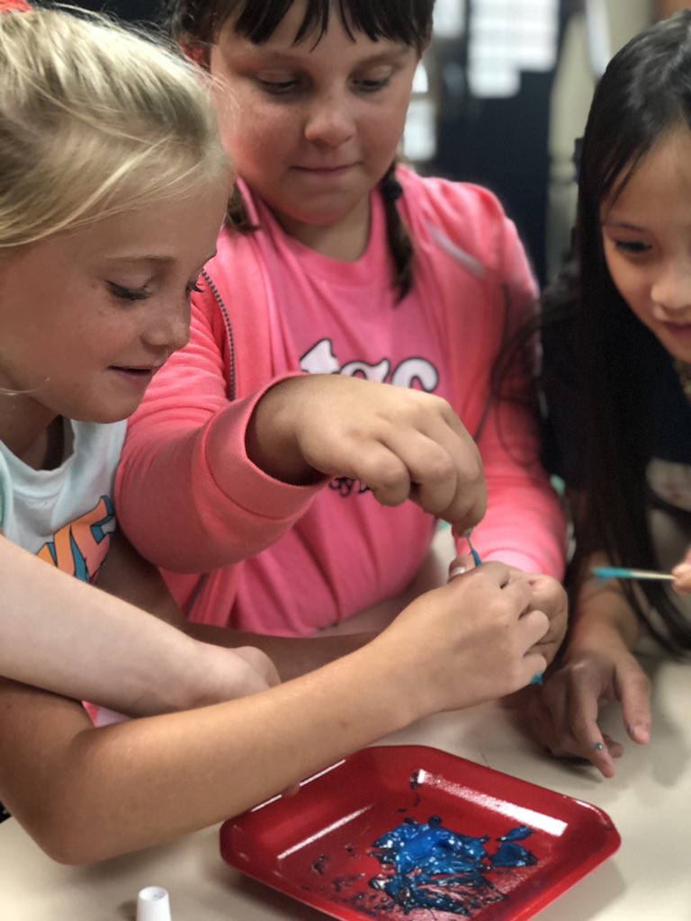 MrsHarrisREL's tweet photo. Toothpaste challenge lesson- Once you put your words out there, you can never get them all back. #iteach3rd #tcspublic #lifelessons https://t.co/TrZLBYv7Mq