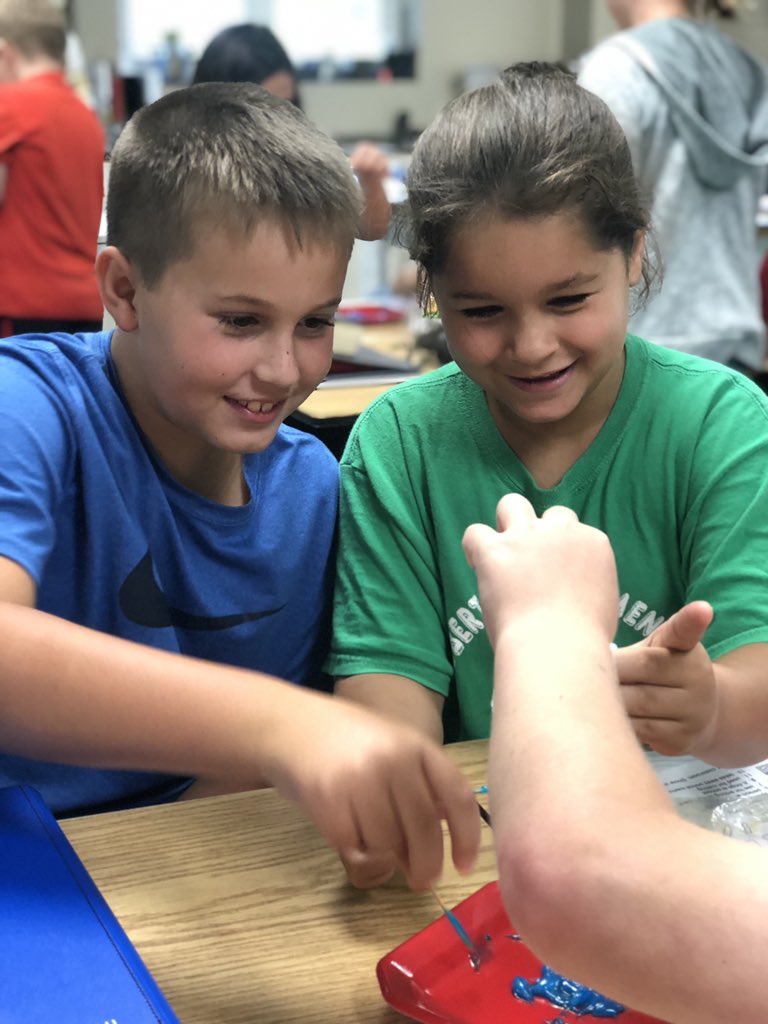 MrsHarrisREL's tweet photo. Toothpaste challenge lesson- Once you put your words out there, you can never get them all back. #iteach3rd #tcspublic #lifelessons https://t.co/TrZLBYv7Mq