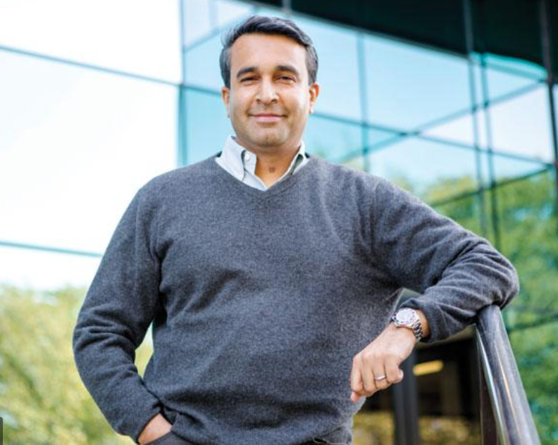 HingeMarketing's tweet photo. This week on "The #VisibleExpert" #podcast, @KellyJWaffle &amp; @John_Tyreman chat with @vinaybhagat, Founder &amp; CEO of @trustradius. As a successful #B2B serial #entrepreneur, Vinay gives tips on  #LeadershipPrinciples, #teamwork, #CustomerExperience &amp; more.

https://t.co/iBZUwB4Suv https://t.co/iOos86Ezzl