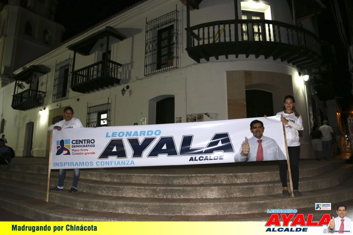 AlcaldeAyala's tweet photo. RESOLUCIÓN No. 14778 del 11 de octubre del 2018.
Articulo 35 ley estatutaria 1475 del 2011
El cual dice que se puede emplear cualquier espacio publico para la propaganda electoral.

NO a la persecución política. https://t.co/FVKmtyH0jA