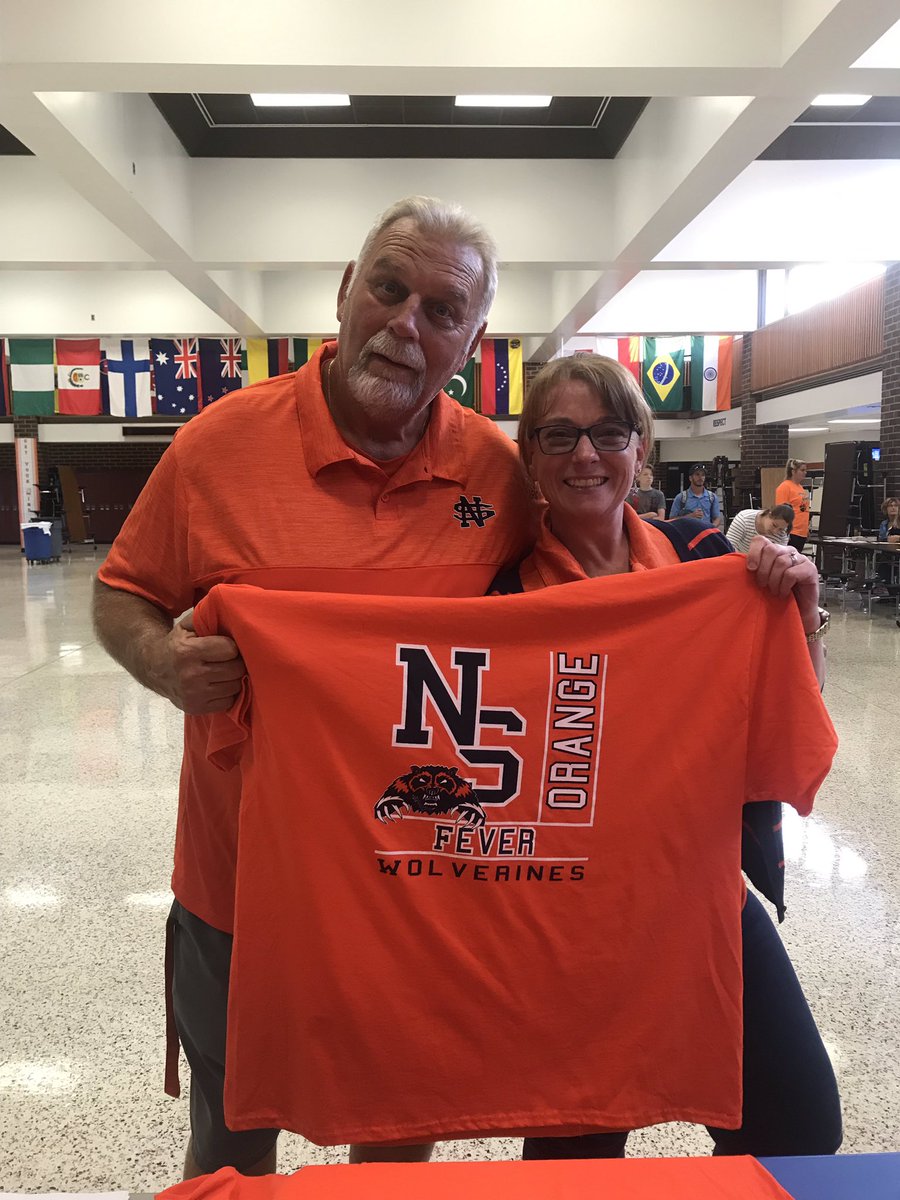 orangefevernshs's tweet photo. Who’s the biggest believer in Orange Fever? This guy!! Coach B picked up the hottest swag on campus!! 124 maniacs joined our crusade to #SpreadTheFever tonight! Are YOU a believer? @NSHSWolverines https://t.co/fKDjcaAqlO