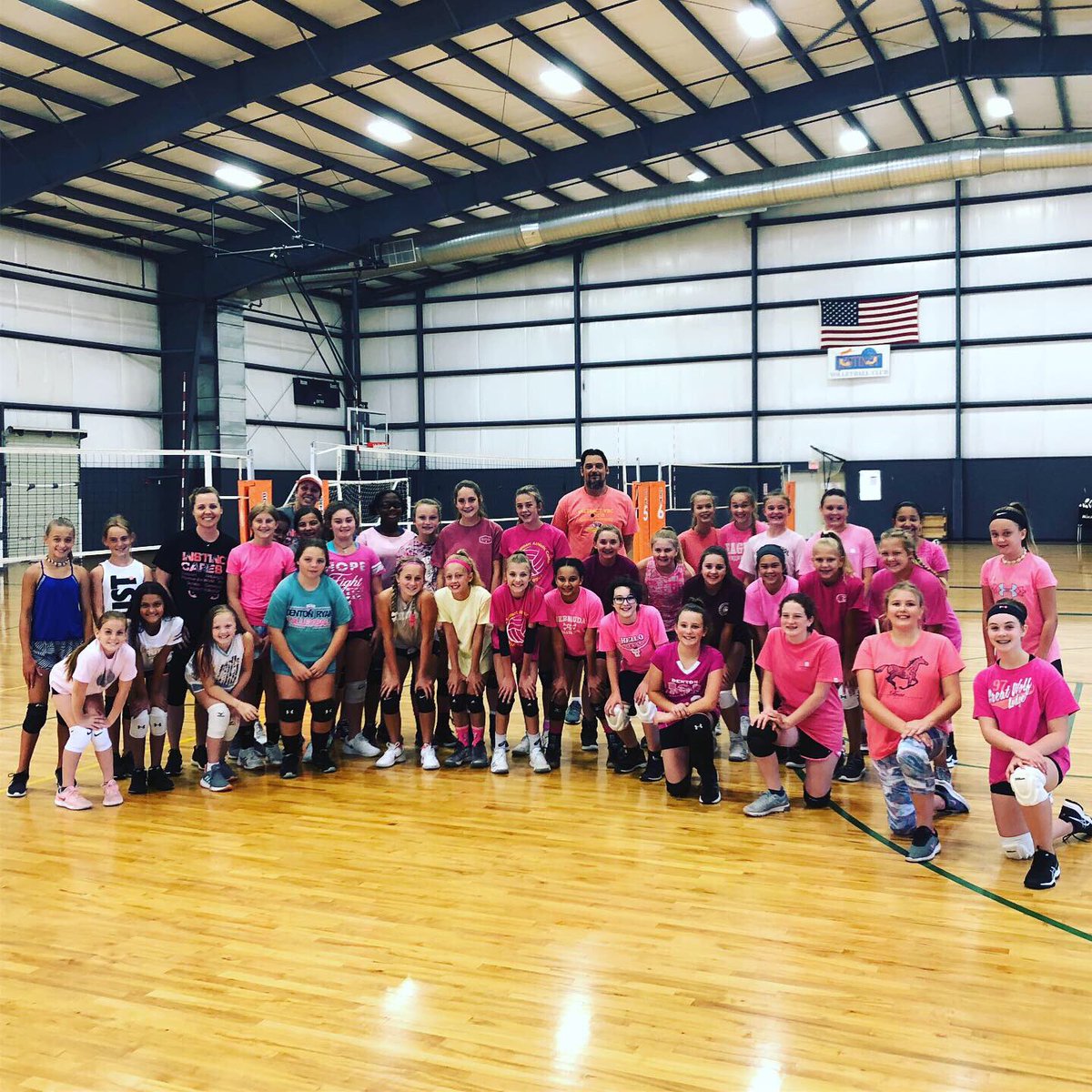 InstinctVBC's tweet image. Pink day! We are having a lot of fun at our back to school camp. @instinctvbc #instinctfamily #summervolleyballtraining @DigPink