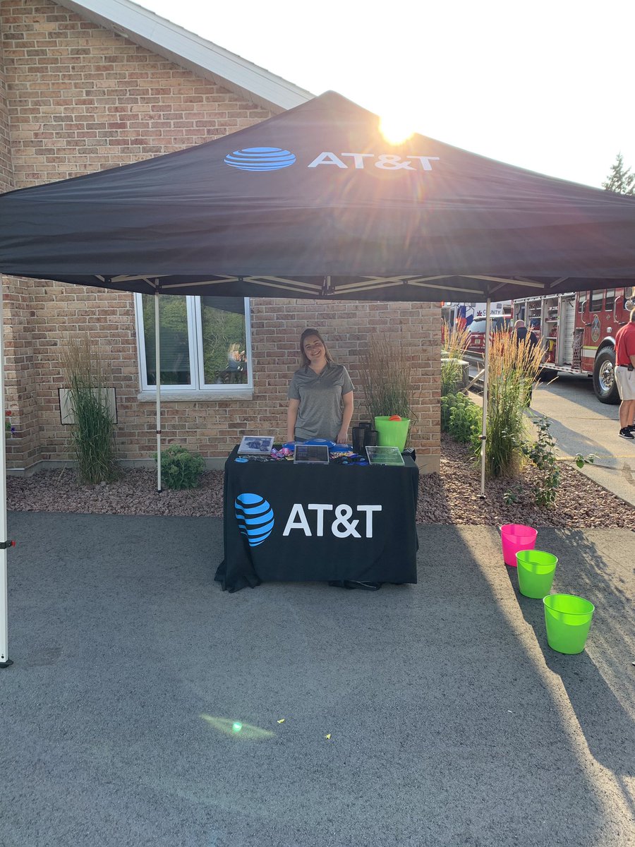 NicolettiDayne's tweet photo. Had a super fun day partnering with National Night Out and giving away some free stuff! Thanks for having us and putting on a great event @SuamicoPolice @SuamicoFD #NationalNightOut @GreaterLakesMkt @VictoriaWatzka #attemployee https://t.co/M81jmY1uIQ
