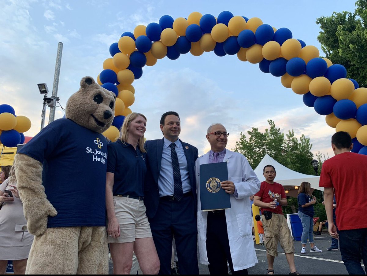 sjh_nj's tweet photo. #PatersonStrong
Thank you to everyone who celebrated #NationalNightOut with St. Joseph’s Health! We are proud to be a part of this incredible initiative, helping to strengthen our community. https://t.co/cwNCthmihO