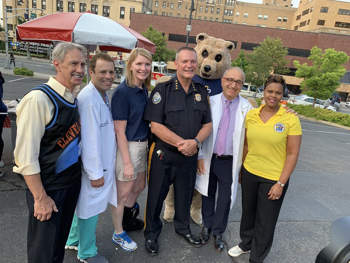 sjh_nj's tweet photo. #PatersonStrong
Thank you to everyone who celebrated #NationalNightOut with St. Joseph’s Health! We are proud to be a part of this incredible initiative, helping to strengthen our community. https://t.co/cwNCthmihO