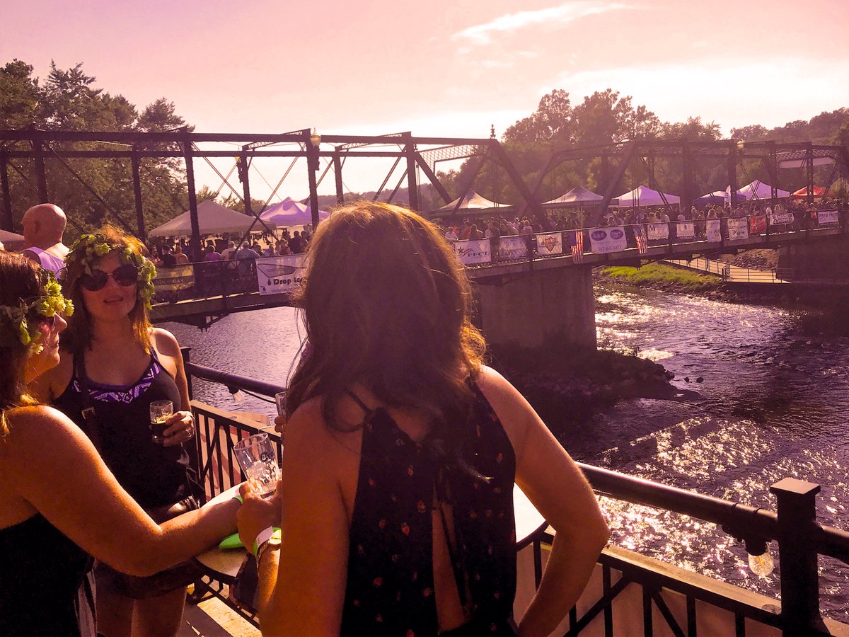 Here's the #BeerOnBridge beer, cider and wine list! <a href="/MichiganGonzo/">John Gonzalez</a> @_DrinkGR #BeerfestOnTheBridge #PortlandMi <a href="/GreaterLansing/">Choose Lansing</a> <a href="/517Living/">517 Living</a> 
mailchi.mp/imabeerhound/p…