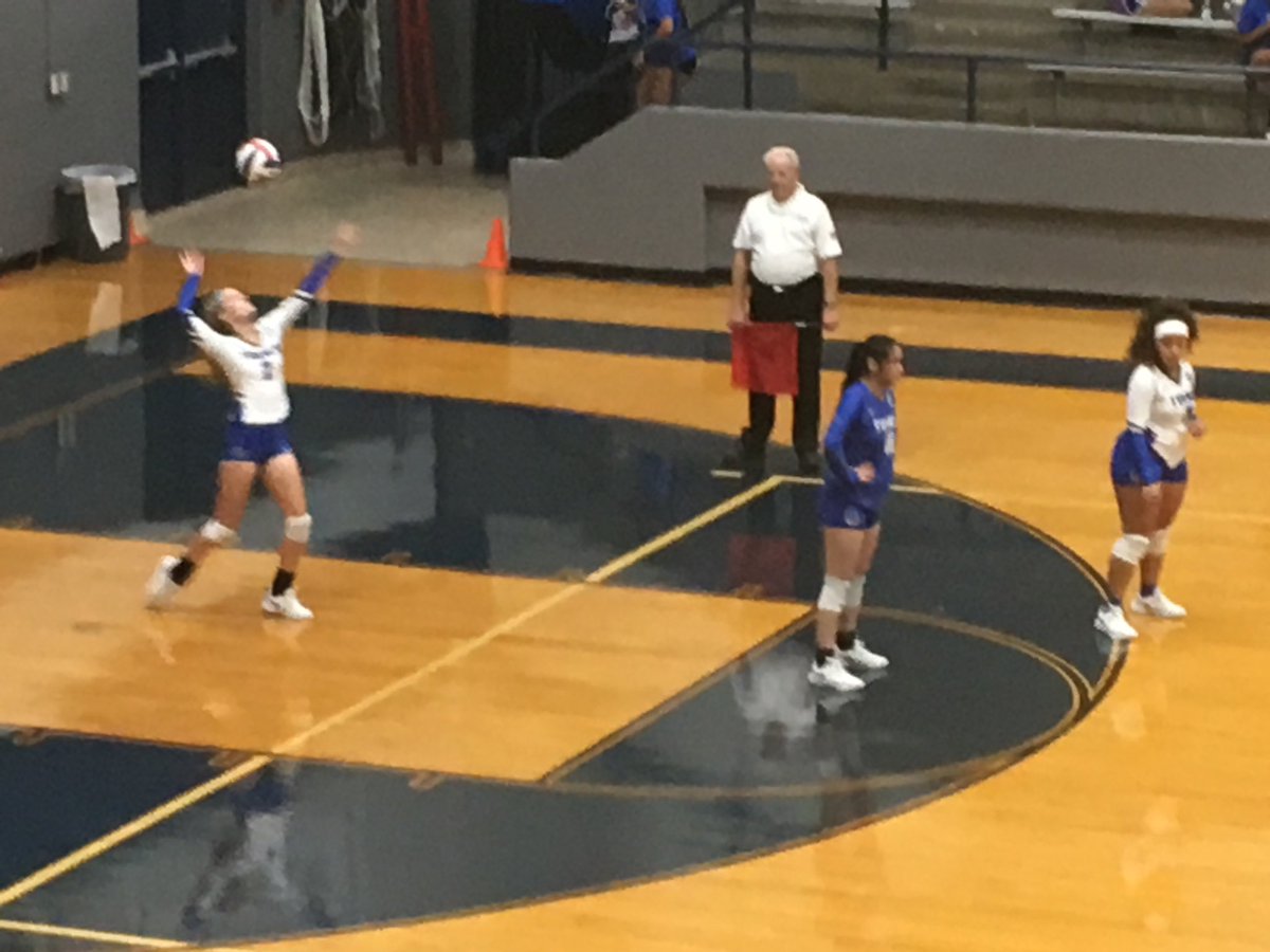 Mikemillercfb's tweet photo. Volleyball sweeps its first game of the year vs Grand Prairie - Freshman, JV and Varsity ⁦@CFBISD⁩ ⁦@CFBathletics⁩ ⁦@LadyLionVB⁩ ⁦@rltcfb⁩ https://t.co/ErotjtI3ci