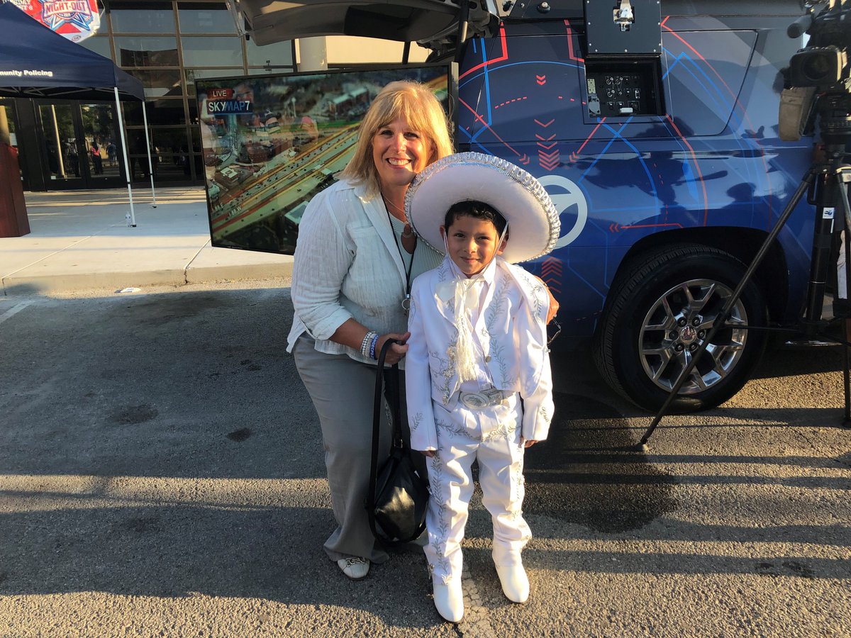 This little guy did a great job singing a song in Spanish!  <a href="/ABC7Chicago/">ABC 7 Chicago</a> was there for  "National Night Out," a Chicago Police 25th District anti-crime event for the Belmont Cragin neighborhood. Looked like a good time was had by all.