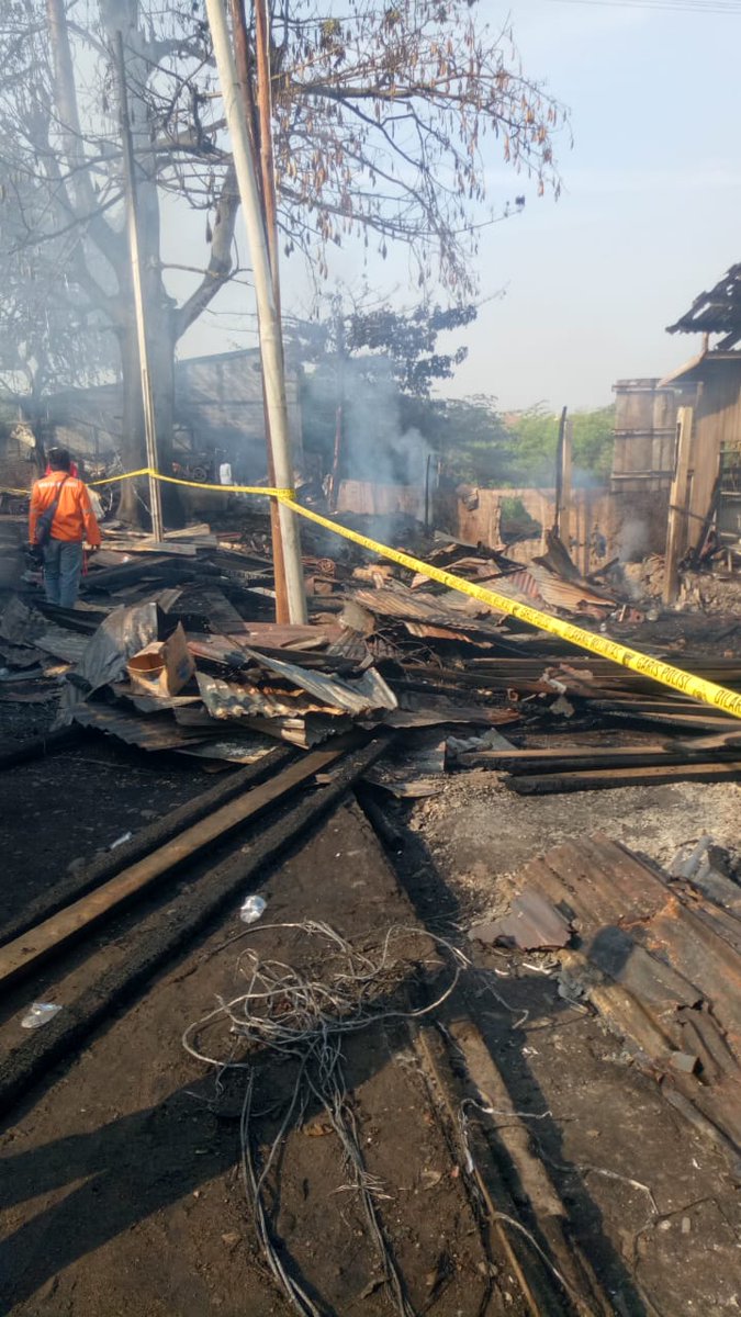 SoedikinAli's tweet photo. Jaya 65jl pulo gebang,rt 3/06kel pulo gebang kec cakung https://t.co/yfab3vMNr2
