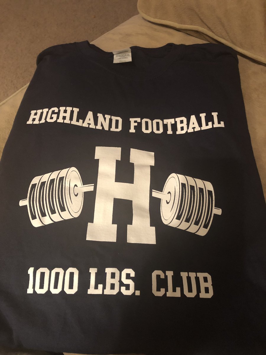 Sportsmom_37's tweet photo. So my guy might have been out of commission for the past 2 months but that doesn’t mean he hasn’t been working hard behind the scenes!! #ThousandPoundClub #Hardwork!! #ProudMom #ComebackGameStrong!! 💪🏽💙🏈 https://t.co/BMLhaSaaoP