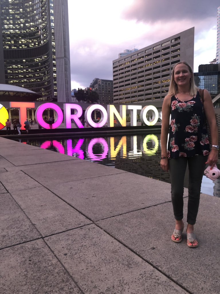 SavSamSunflower's tweet photo. Slightly obsessed w/ this sign. #aejmc19 #summer19 #mdoes8 #davisfam 💖🇨🇦 https://t.co/QPTt8fAl1x