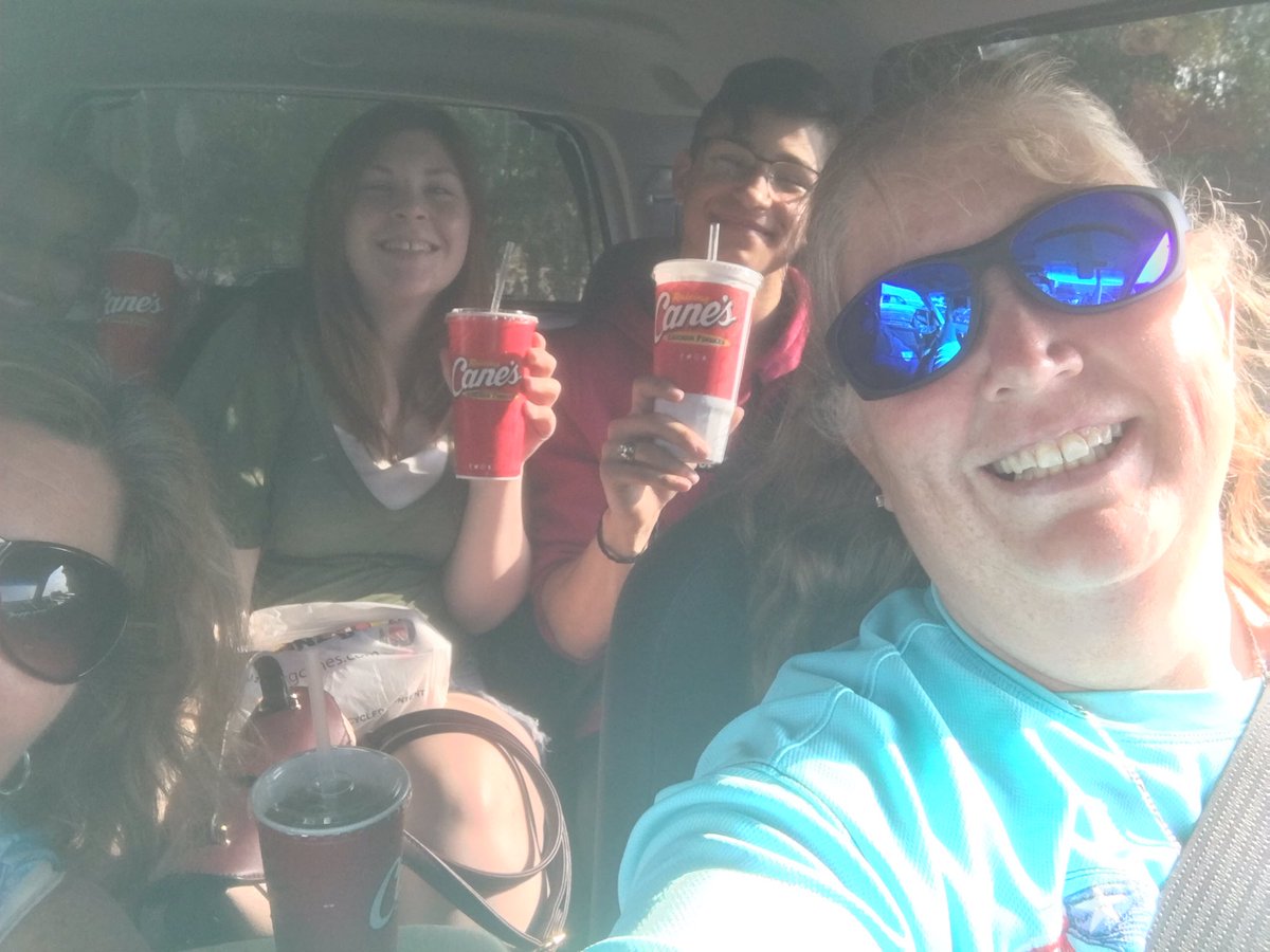 mlhausler's tweet photo. #vamsummerfun @NISDMyers sunglasses selfie! lunch with friends selfie! https://t.co/039sCeAyNa