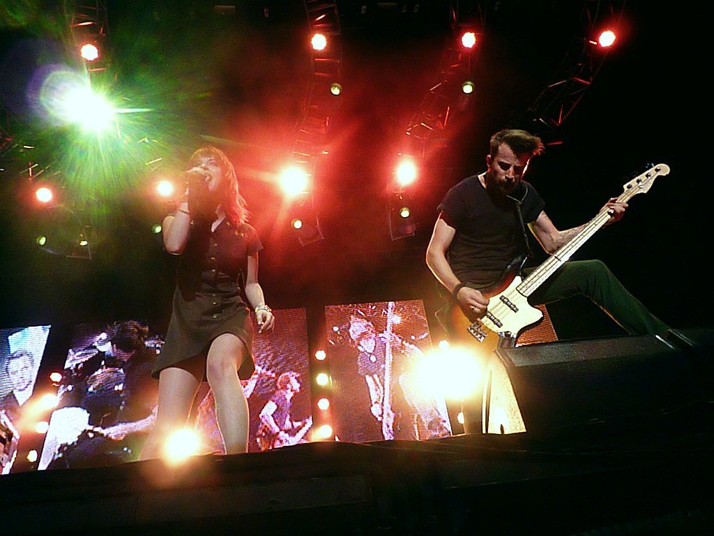 paramore_otd's tweet photo. 7th August 2010 - Star Pavilion at Hershey Park Stadium, Hershey, PA
#paramore #hayleywilliams #hershey https://t.co/NGfUS4jgnN