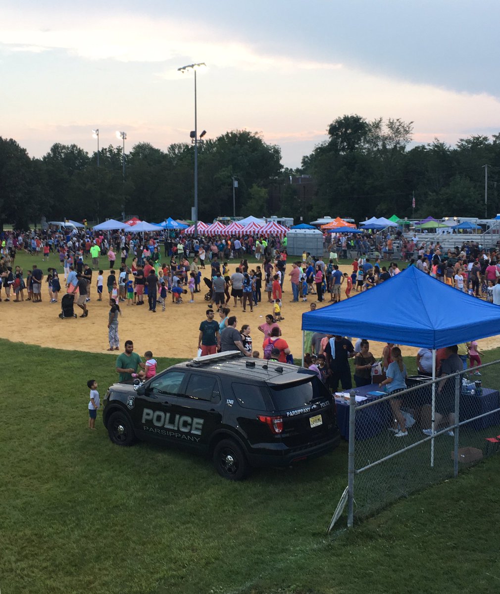 CathyMehring's tweet photo. What a great first NNO for Parsippany EVER!!#NationalNightOut #rainorshine https://t.co/Gk1tnPPNl7