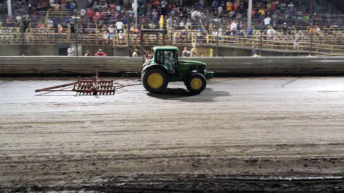 ASCSRacing's tweet image. A little #TrackPrep before our A-Feature