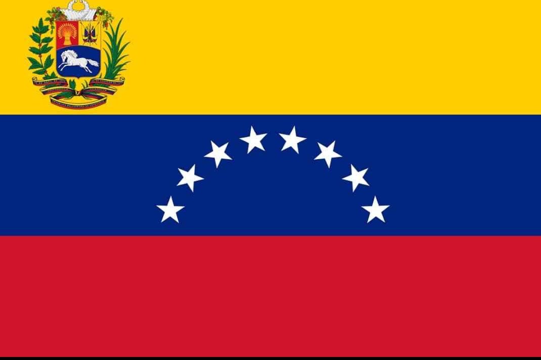 JUNECAPERUZA's tweet photo. @54Egomezt @CENicaragua @DiocesisdeMat @ChalecosAmarill @CIDH @AmbCTrujillo  VENEZUELA NO ESTA SOLA NICARAGUA TE AMA https://t.co/vGos2lg5Oo