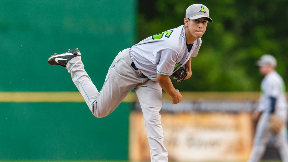 HCHowlers's tweet photo. Garza takes the win in relief and Teaney slams the door shut!! #ClawsUp
Read about our win against Salem here!
https://t.co/LrUN8tDFHU https://t.co/75bkSs7tV9