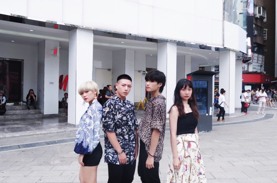 dazzling_tw's tweet image. #Dazzling #KARD #BombBomb