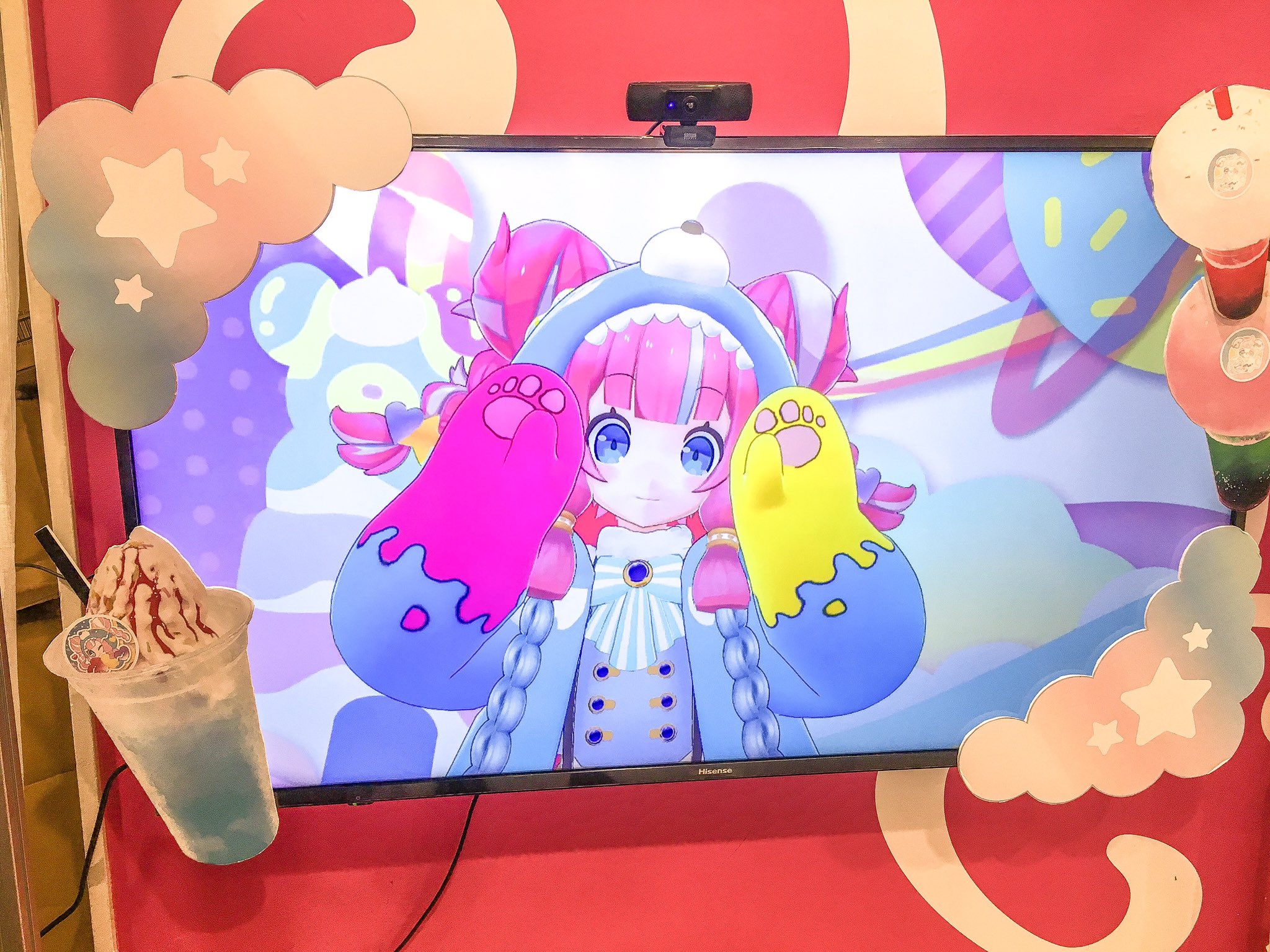 ミルキィ クリーム ソーダ 本日 ソーダ店長11時より登場してるよ ᕦ O Oˇ ᕤ でーっかい看板も貼ったからみんなこの看板を目指すのだ 原宿 竹下通り Vtuber