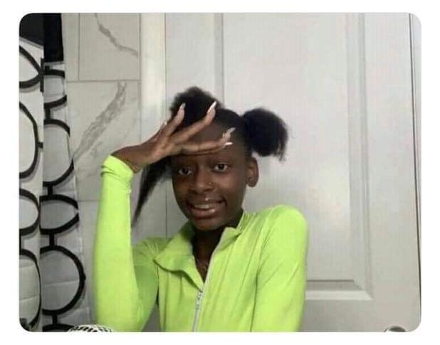 memes_bio's tweet photo. Yo buscando una explicación del porque el profe me reprobo si solo tengo 25 faltas https://t.co/EuQ9fw3j8u